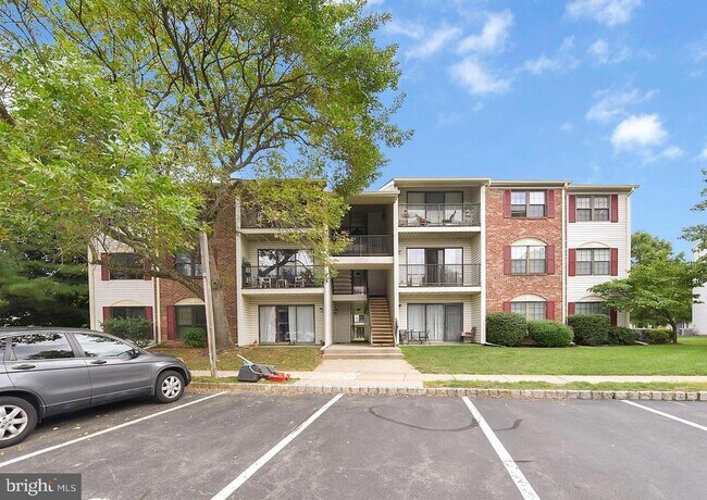 Building Photo - 6 Kite Ct