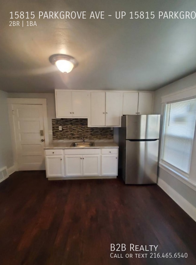 Building Photo - 15815 Parkgrove Ave