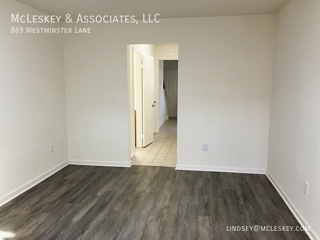 Building Photo - 869 Westminster Ln