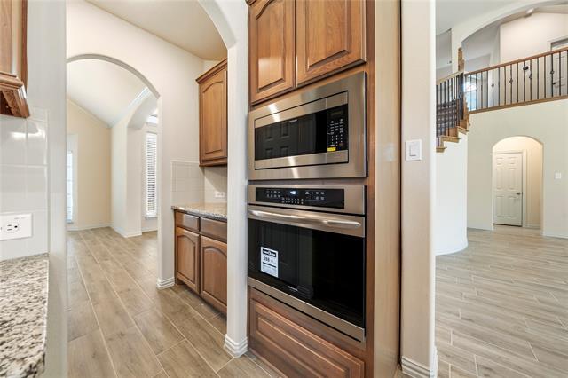 Building Photo - 6040 Liverpool St