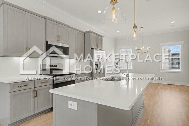 Building Photo - 972 Dozier Pl