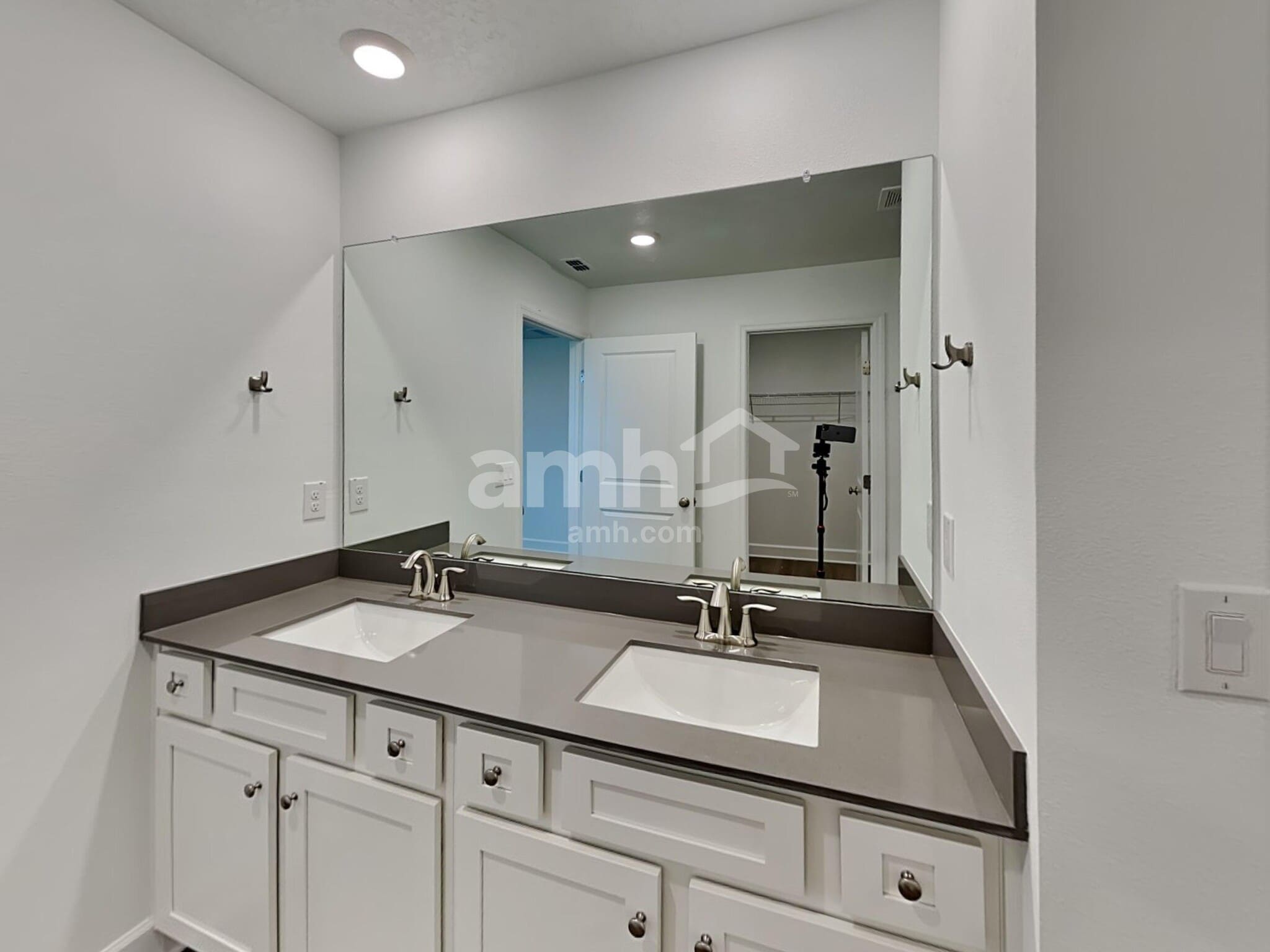 Building Photo - 37764 Dusty Saddle Ln