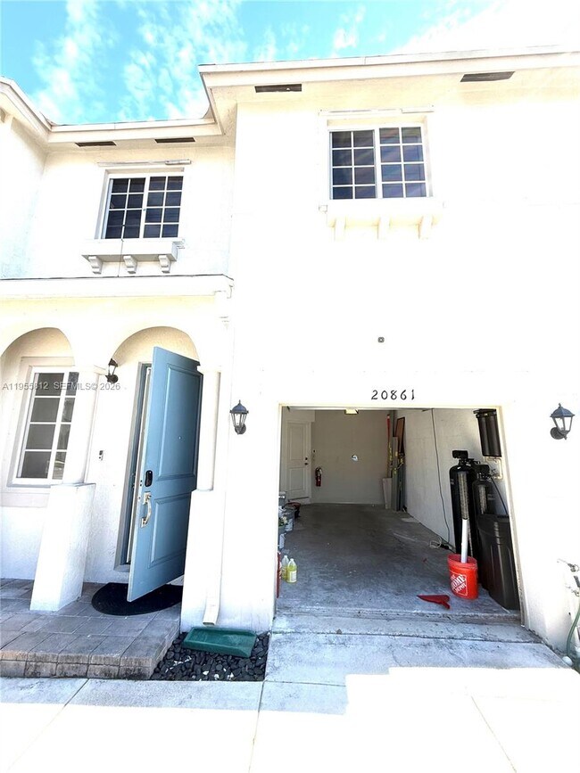 Building Photo - 20861 NW 9th Path