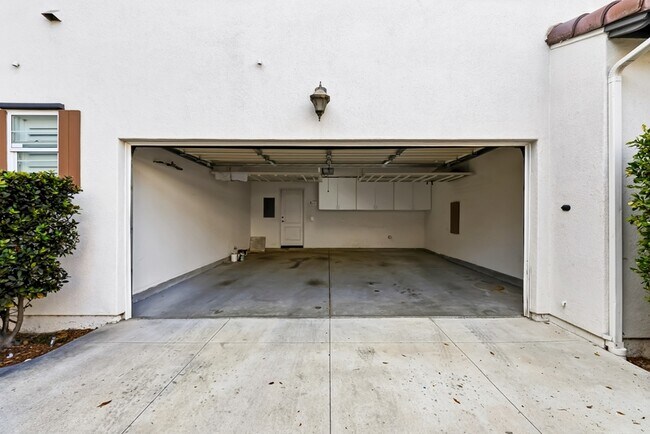 Building Photo - 2174 Desert Hare Ct