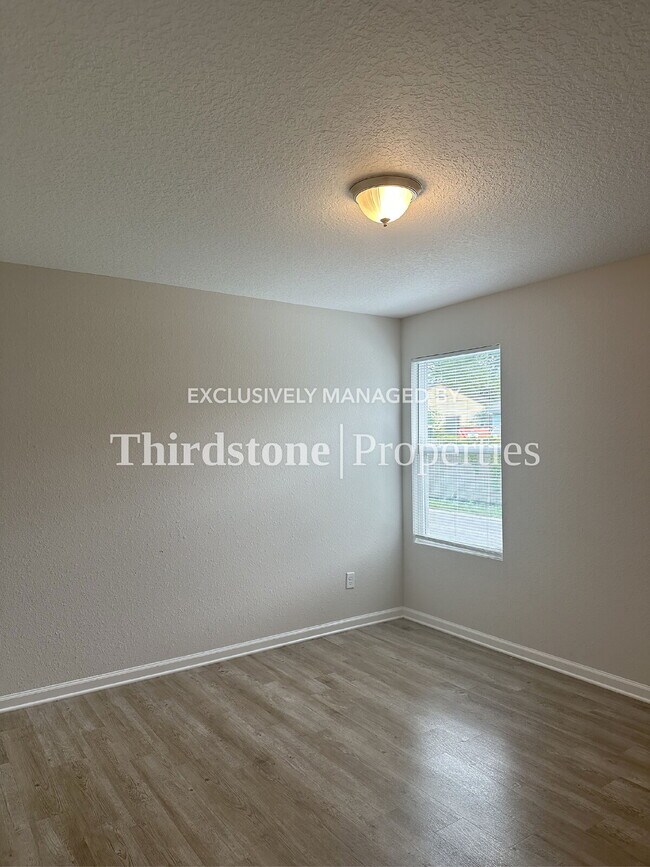 Building Photo - 2277 Hartridge St