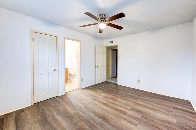 Building Photo - 5811 Mackmiller Dr