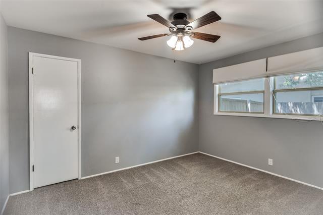 Building Photo - 908 Warfield Way