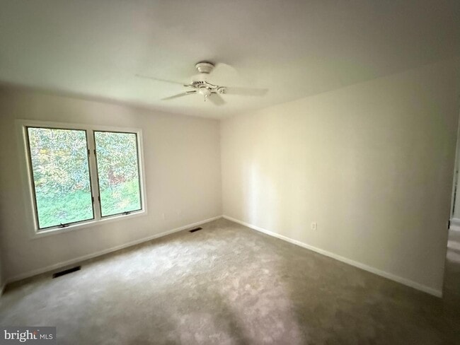 Building Photo - 100 Aquia Creek Rd