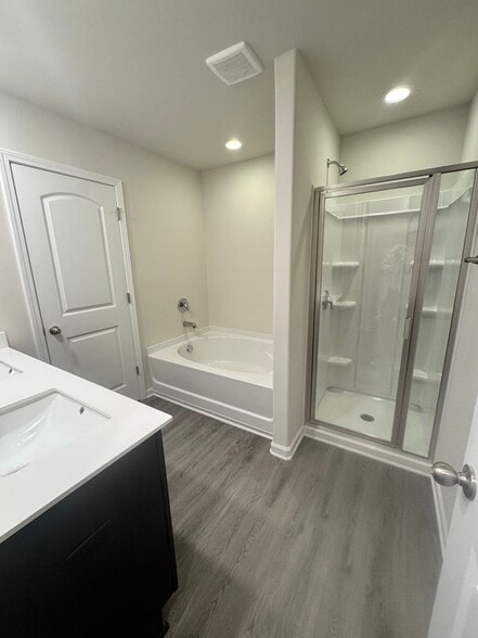 Building Photo - 916 W Sumter St