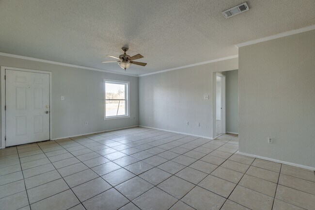 Building Photo - Rayville