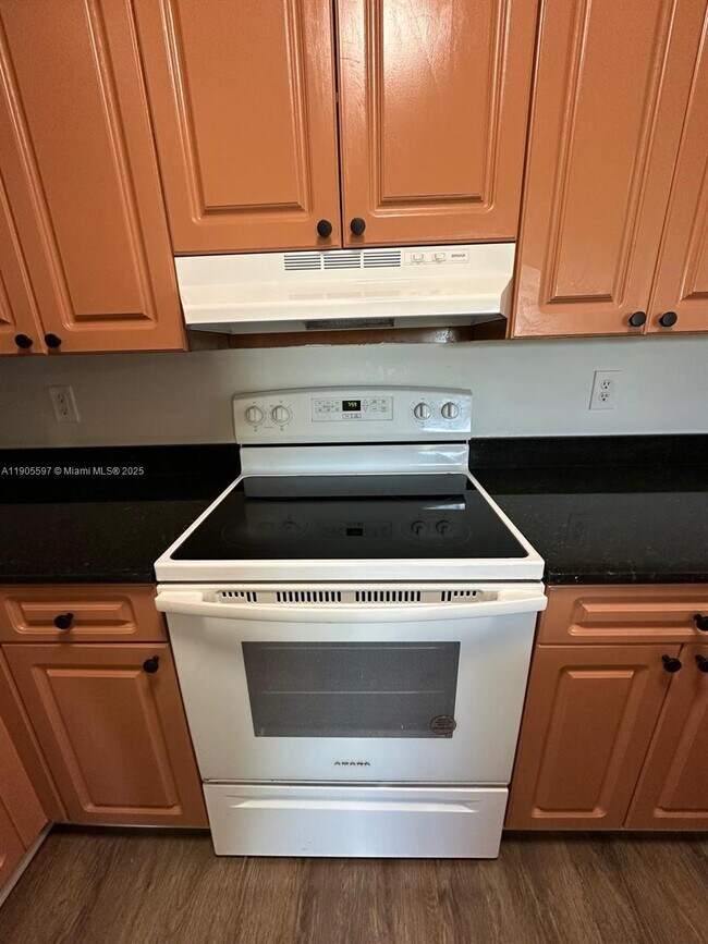 Building Photo - 17602 NW 25th Ave