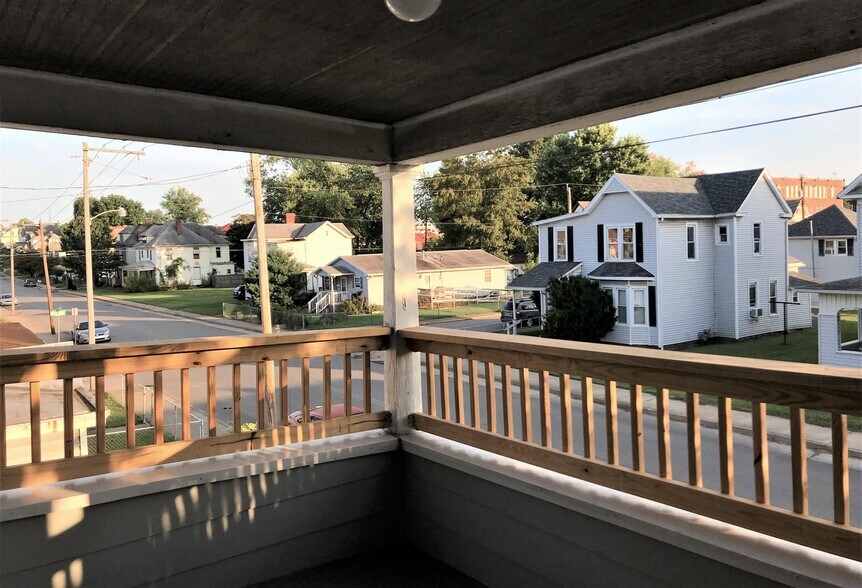 Building Photo - 1110 19th St