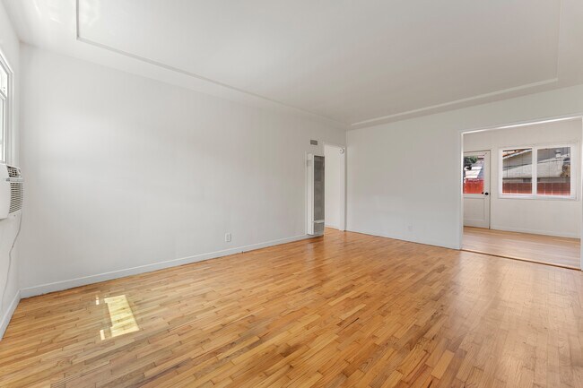 Building Photo - 12935 Greene Ave