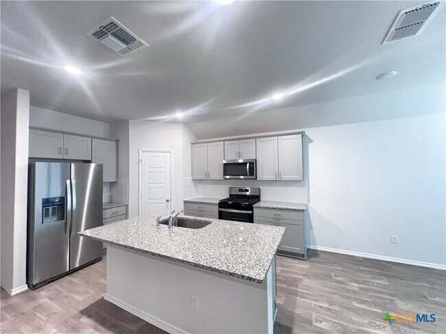 Building Photo - 1644 Layne Lp