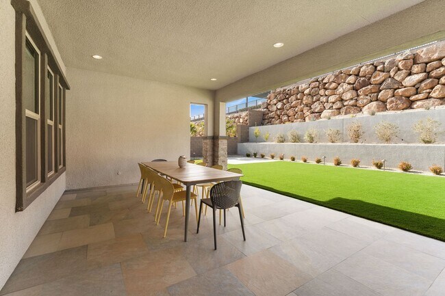 Building Photo - Modern Elegance in Scots Pine – 5-Bedroom Luxury Residence in West Summerlin