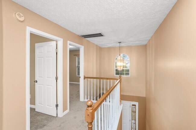 Building Photo - 1604 Overcreek Ct