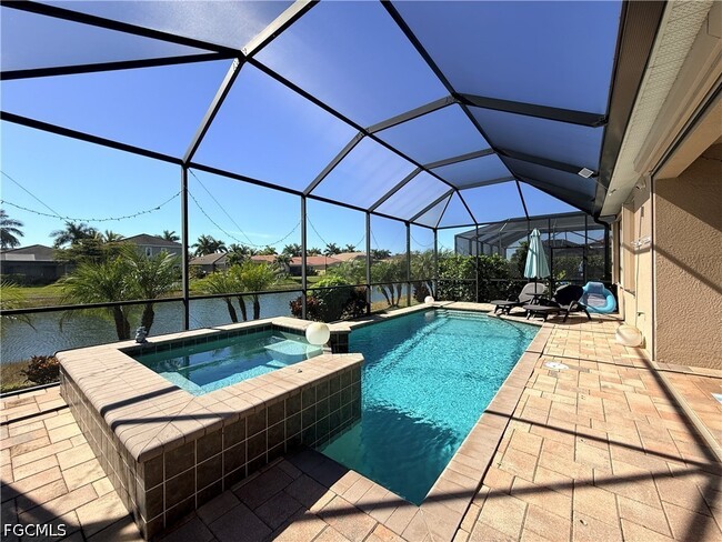 Building Photo - 3920 King Edwards St