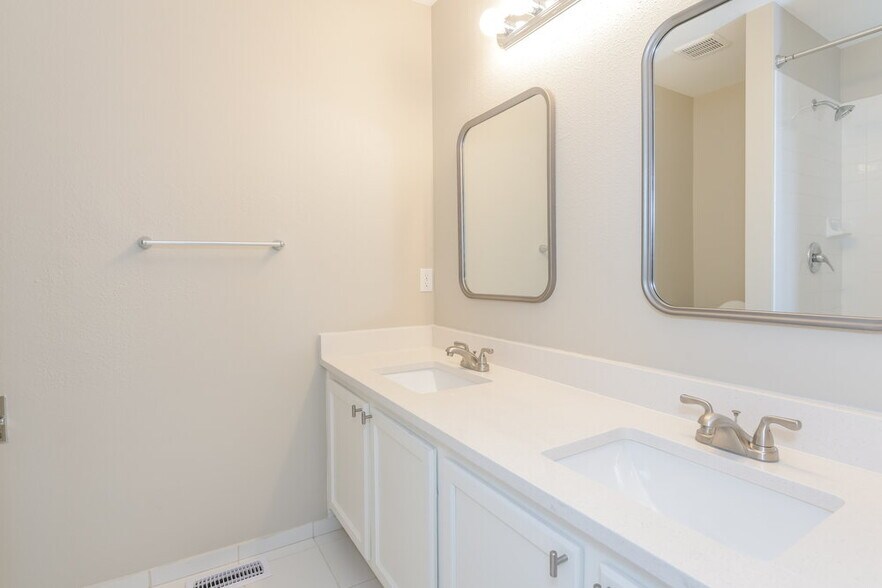 Building Photo - 2578 Foothills Canyon Ct