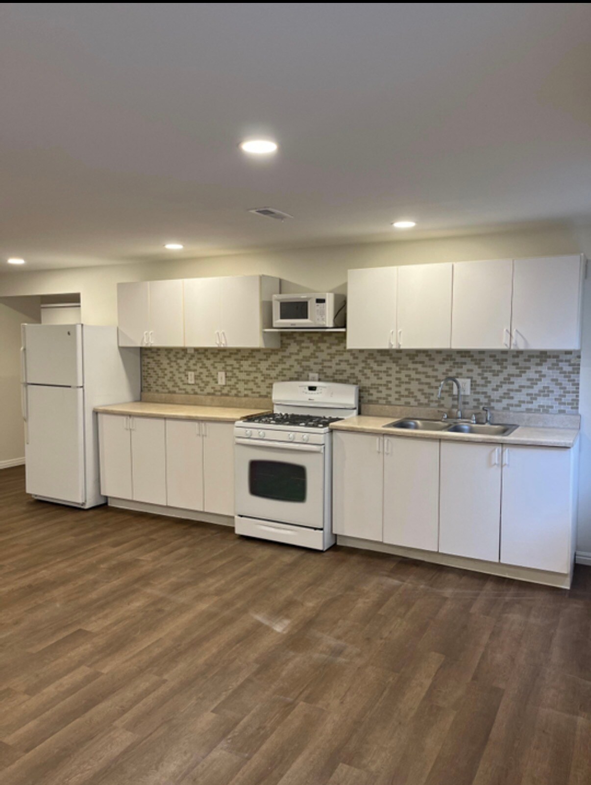 Building Photo - 6651 S Interlochin Ln