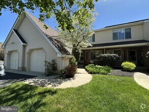 Building Photo - 211 Nathan Dr