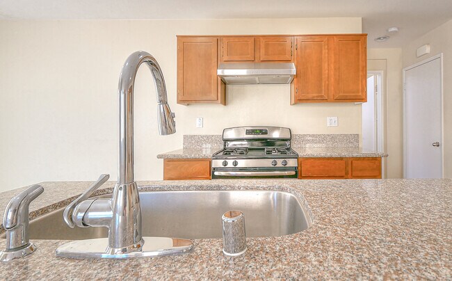 Building Photo - 34212 Woodmont