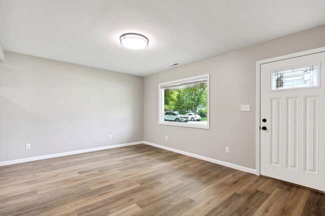 Building Photo - 714 Bethume Ct