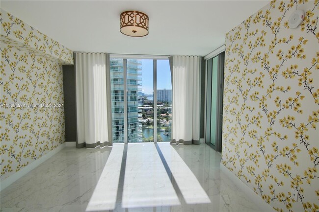 Building Photo - 300 Sunny Isles Blvd