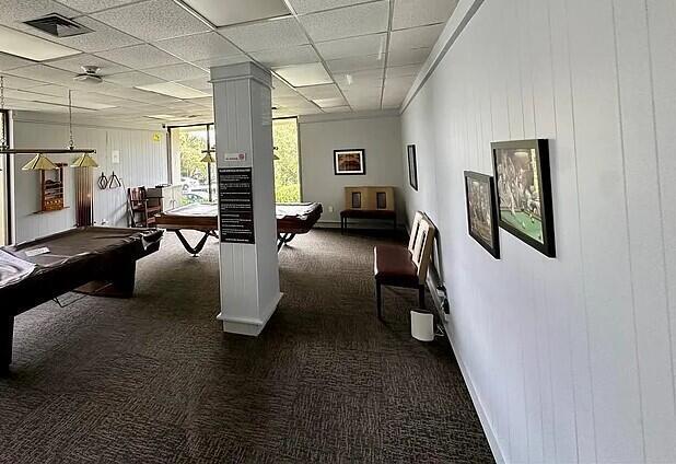 Building Photo - 300 Bayview Dr