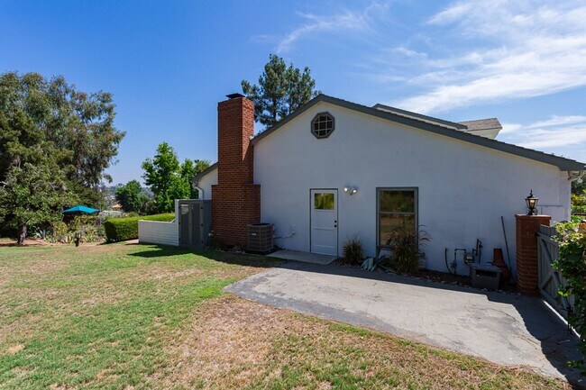 Building Photo - Georgian Colonial in Mt Helix