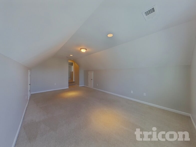 Building Photo - 127 Dunnsmore Dr