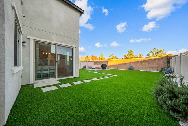 Building Photo - 29963 Blueridge Ct