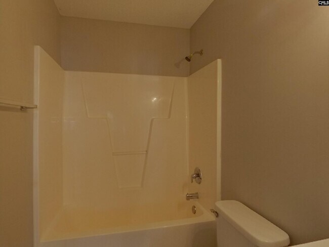 Building Photo - 2000 Lake Carolina Dr