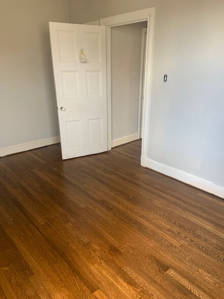 Bedroom - 200 W Market St
