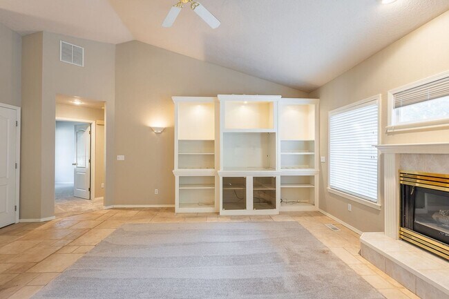 Building Photo - Beautiful home in the heart of Eagle