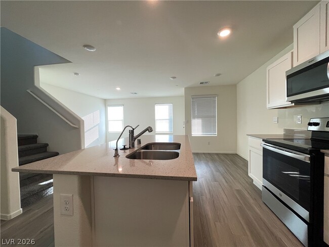 Building Photo - 9383 Jade Mesa St