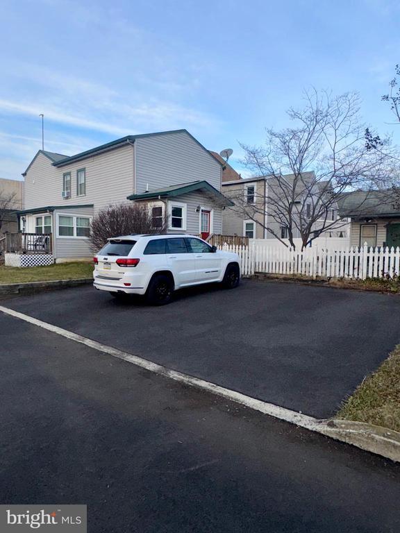 Building Photo - 203 Moreau St