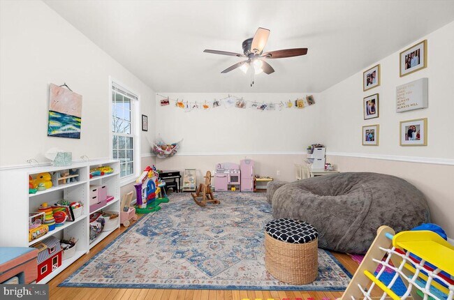Building Photo - 7665 Cedar Dr