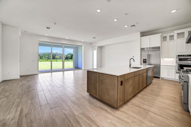 Building Photo - 20161 SE Bridgewater Dr