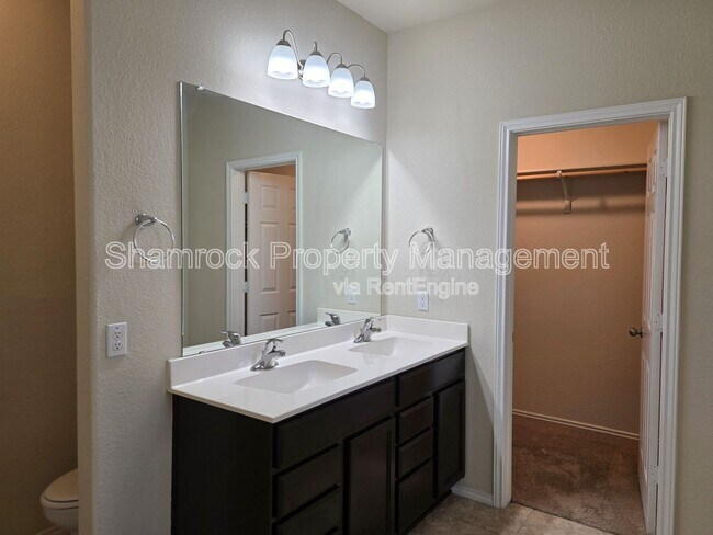 Building Photo - 11221 Buzzard Gulch Dr