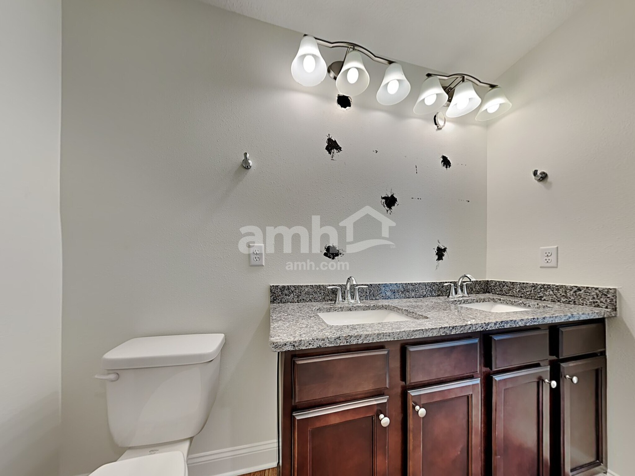 Building Photo - 83 Banyan Frst Dr