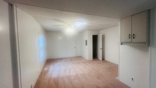 Building Photo - 602 Railroad Ave