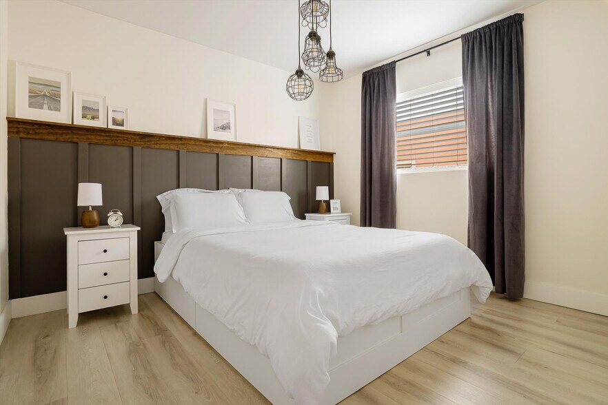 Bedroom [south] - 2727 NW 17th Ter