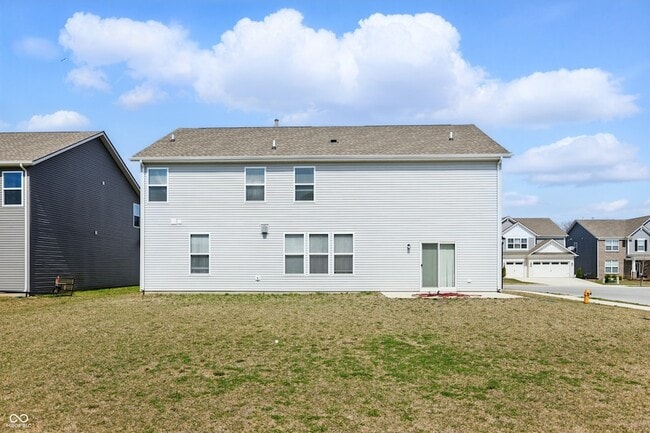 Building Photo - 3999 Kensington Dr