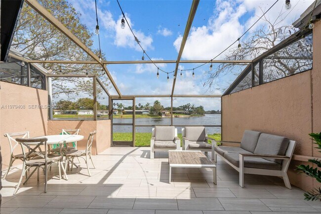 Building Photo - 1305 NW 122nd Terrace