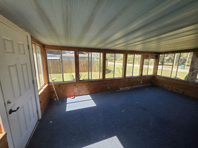 Building Photo - 2268 S Hull Terrace