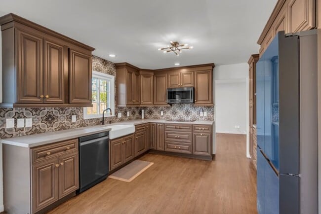 Building Photo - Elegant 4BR Home with Luxury Finishes and Premier Amenities in Marietta