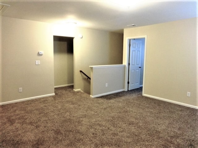 Building Photo - 204 Short Woods Ct