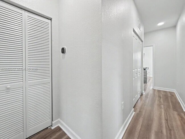 Building Photo - 25545 SW 109th Ave