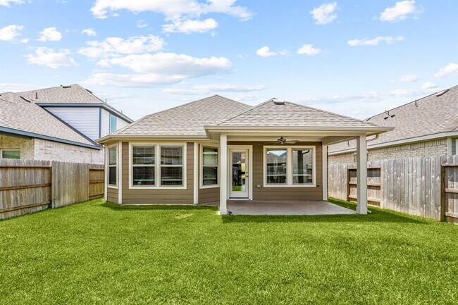 Building Photo - 21618 Coral Mist Dr