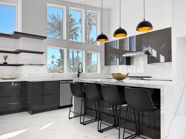 Building Photo - 2197 Jacques Dr